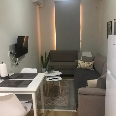 Daire Home Inn Apartaments Tirana *