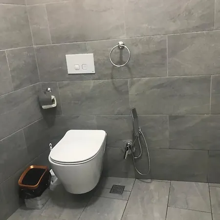 Home Inn Apartaments Tirana * טיראנה