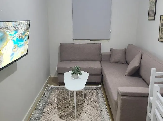 公寓 Home Inn Apartaments Tirana