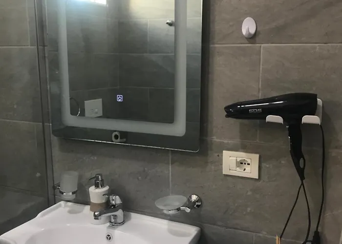 Home Inn Apartaments Tirana 公寓 *